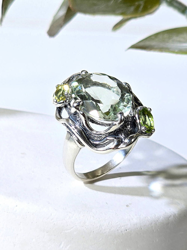 Серебряное кольцо